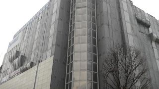 改修工事中ですが、店舗は通常営業されていました