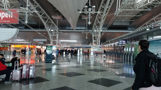 地下鉄の駅から直結