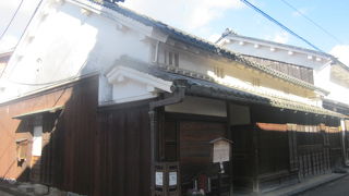 貴重な重要文化財建築で、内部は非公開となっています