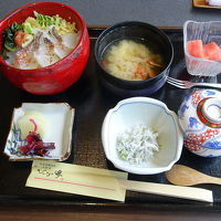 鯛どんぶりの定食