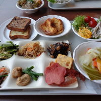 朝食は種類豊富です