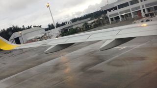 コンパクトな空港でした