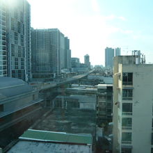 タオプーン駅の西側の線路は、出来ていますが、営業はまだです。