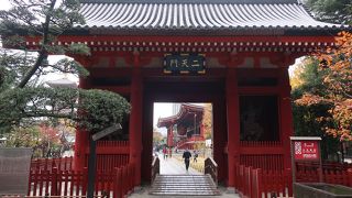 震災、戦災を潜り抜けた門