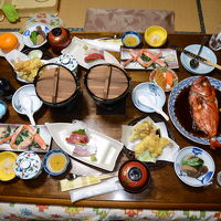 夕食です。ボリューム満点です。