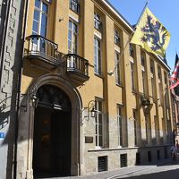 ブルク広場まで歩いてすぐです。