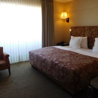 建物は歴史がありますが、部屋は改装されています