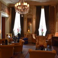 歴史を感じるロビー。