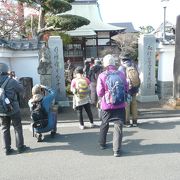 江戸時代に大山詣での旅人が立ち寄った寺院。