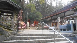 人気がある夫婦大國社を含む若宮十五社は、春日大社境内