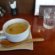 ランチＡの最初のスープ