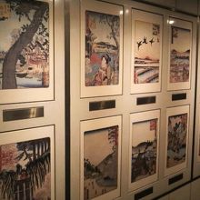大阪の名所を描いた浮世絵が並ぶ「浪花百景」意外な見どころも