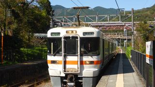 運行本数が少ないので時刻表は要確認