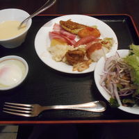 朝食はバイキングで会員料金900円