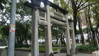 鳥居みたいでした。