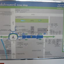 戦勝記念塔駅の周辺の地図です。戦勝記念塔は、図の左側です。