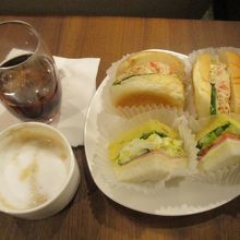 国際空港アシアナ航空ラウンジ (金浦空港)