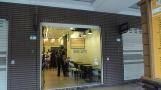 フレンチトーストのサンドイッチで朝食