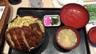 ソースはそんなに強くない