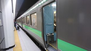 空港に行くのに便利