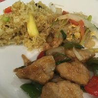 朝食はタイご飯や洋風が一通り揃ってるよ