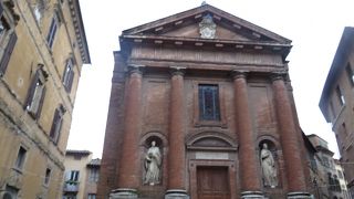 創建当時の赤いレンガの・・・