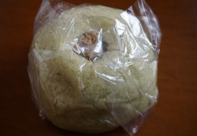 赤まんという赤飯まんじゅうが看板商品