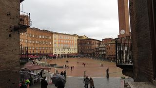 緩やかな斜面・・・