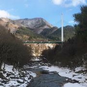 バンジージャンプができる吊り橋