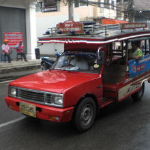 ラノーン市内は、ソンテウが多く、待つ時間は、あまりありません