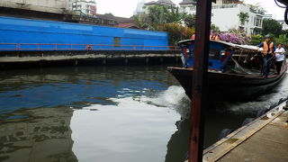 観光客でも迷わずに乗れて便利