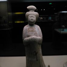 ふっくらとした唐の女性の陶器