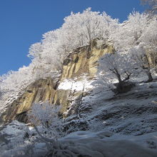 青空と雪景色のコントラストが最高に美しかったです！