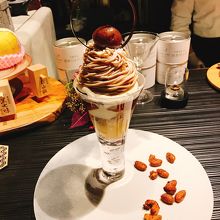 モンブランパルフェ1,800円