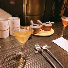 煎茶650円とほうじ茶600円