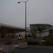 ケレタロ国際空港 (QRO)