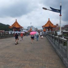 長福橋の風景：両側の欄干にはたくさんの石獅子がありました