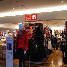 2Fのショップフロアにあります