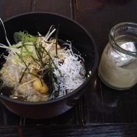 ウツボのお茶漬けとプリン(朝食)