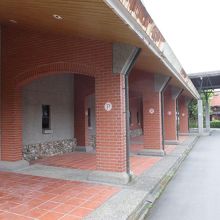 ホテル敷地内の様子、ここから国立伝統芸術中心へ行きます