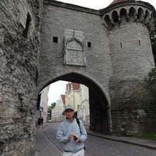 旧市街への通用門（港から徒歩で約１ｋｍ）