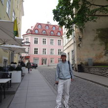 朝早いので人もまばら。