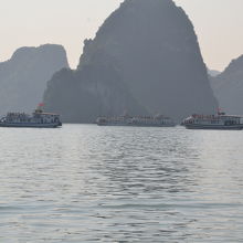 ハロン湾の風景。