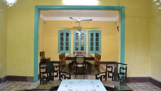 ホーチミンに関連するものや当時の家の様子を見ることができます