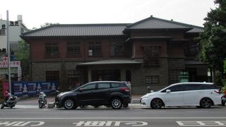 愛国婦人会の集会所であった建物で、大日本婦人会ではないですよ