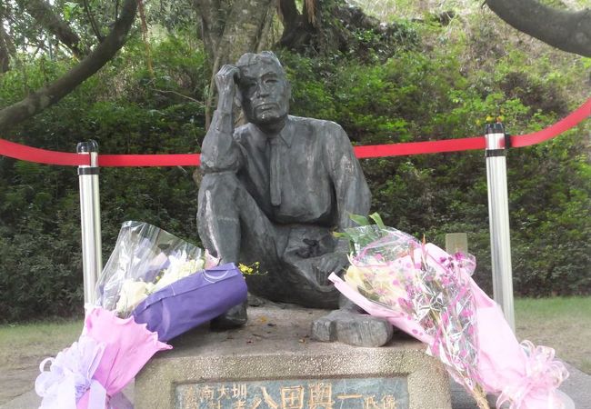 台湾の人々の厚情を感じ、彼の像を目の前にして、日本人として、胸があつくなりました。