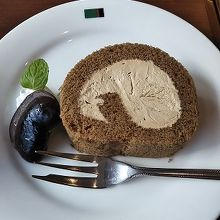 旧軽ロールケーキ