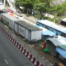 クルントンブリ―駅の北側は、大規模な工事が実施されています。