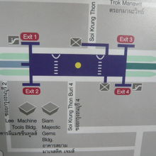 ＢＴＳウォンウェンヤイ駅の案内図です。国鉄の駅も近いです。