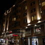 プラハ・マサリク駅の近くの大きなホテルです。